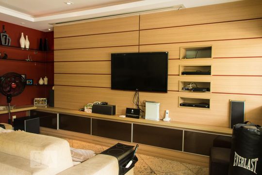 Sala de casa de condomínio à venda com 4 quartos, 400m² em Recreio dos Bandeirantes, Rio de Janeiro