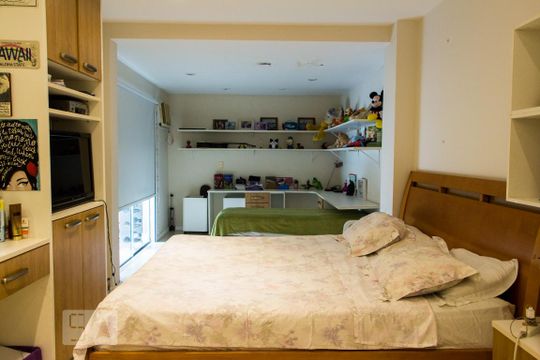 Quarto 1 de casa de condomínio à venda com 4 quartos, 400m² em Recreio dos Bandeirantes, Rio de Janeiro