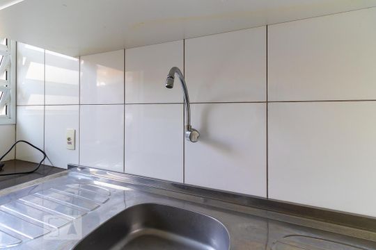 Cozinha de apartamento para alugar com 1 quarto, 32m² em Centro de Barão Geraldo (barão Geraldo), Campinas