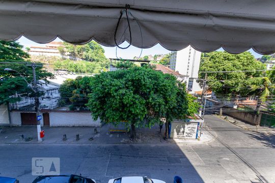 Vista da Sala de apartamento para alugar com 2 quartos, 75m² em Fonseca, Niterói