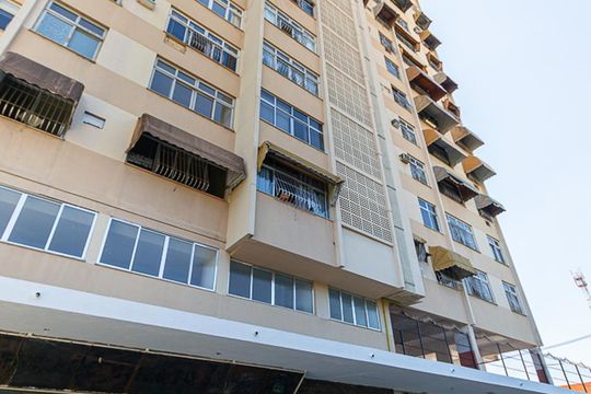 Fachada do Condomínio de apartamento para alugar com 2 quartos, 75m² em Fonseca, Niterói