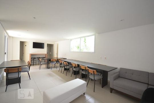 Salãp de Festas de kitnet/studio à venda com 1 quarto, 27m² em Sé, São Paulo