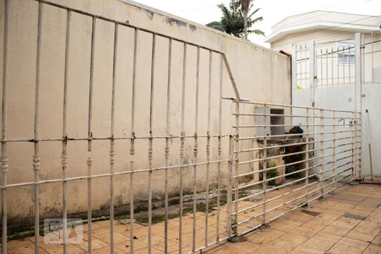 Garagem de casa à venda com 5 quartos, 300m² em Cidade Vargas, São Paulo
