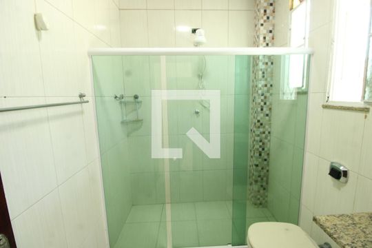 Banheiro de casa para alugar com 2 quartos, 96m² em Irajá, Rio de Janeiro
