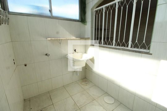 Área de Serviço de casa para alugar com 2 quartos, 96m² em Irajá, Rio de Janeiro