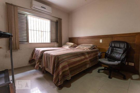 Quarto 2 de casa à venda com 6 quartos, 366m² em Nova Petrópolis, São Bernardo do Campo