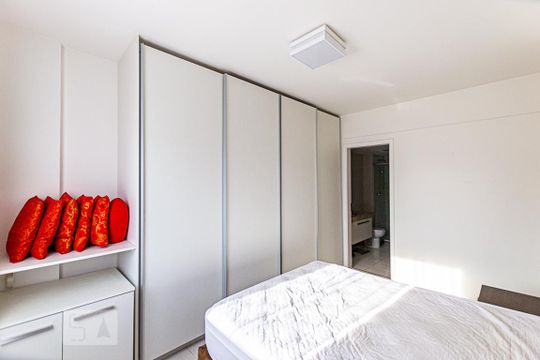 Suite  de apartamento à venda com 3 quartos, 116m² em Santa Rosa, Niterói