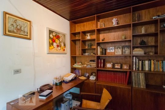 Escritório de casa à venda com 3 quartos, 350m² em Planalto Paulista, São Paulo