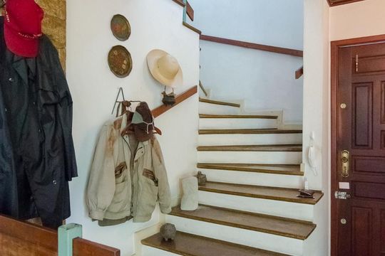 Escadas de casa à venda com 3 quartos, 350m² em Planalto Paulista, São Paulo