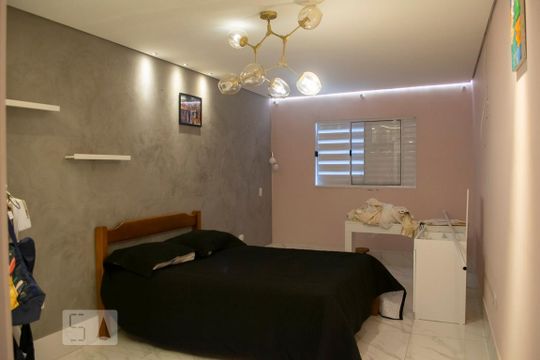 QUARTO 1 SUITE de casa para alugar com 5 quartos, 550m² em Chácara Nossa Senhora Aparecida, São Paulo