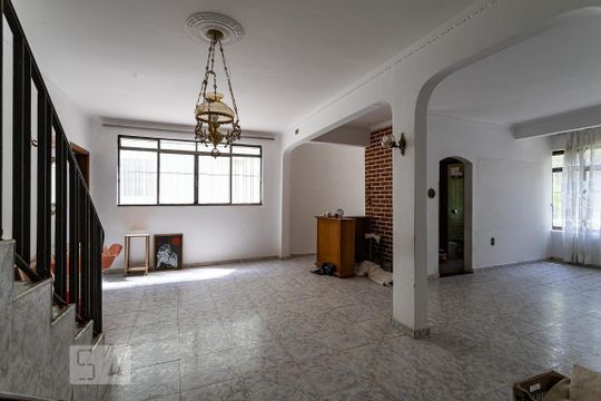 Sala de casa à venda com 3 quartos, 234m² em Jabaquara, São Paulo