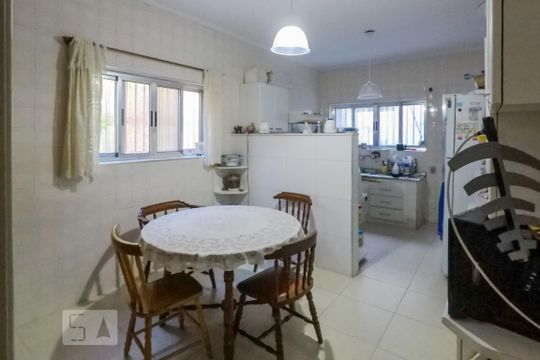 Cozinha de casa à venda com 3 quartos, 200m² em Bosque da Saúde, São Paulo