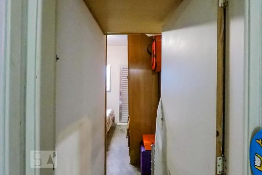 Entrada Quarto 1 de casa à venda com 3 quartos, 200m² em Bosque da Saúde, São Paulo