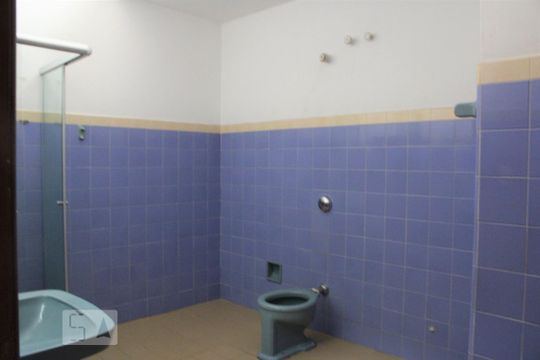 Banheiro de casa à venda com 2 quartos, 99m² em Lapa de Baixo, São Paulo