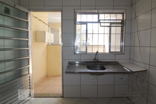 Cozinha de casa para alugar com 1 quarto, 30m² em Mauá, São Caetano do Sul