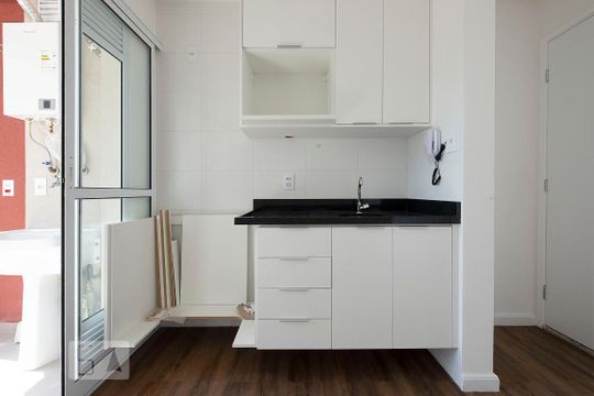 Cozinha de apartamento para alugar com 2 quartos, 60m² em Pinheiros, São Paulo