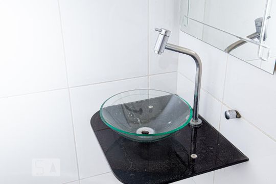 Lavabo de apartamento para alugar com 2 quartos, 120m² em Bela Vista, São Paulo