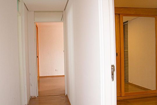 Corredor de apartamento para alugar com 2 quartos, 120m² em Bela Vista, São Paulo