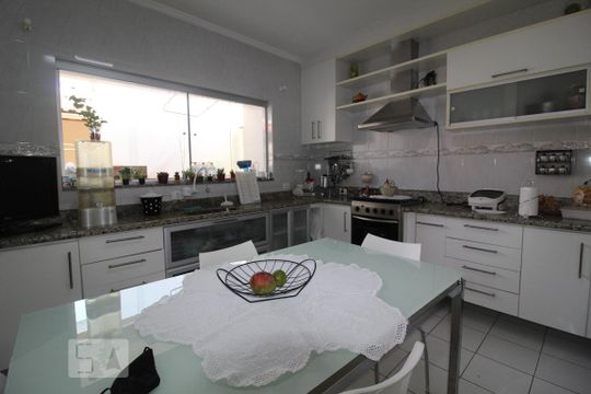 Cozinha de casa à venda com 3 quartos, 200m² em Cerâmica, São Caetano do Sul