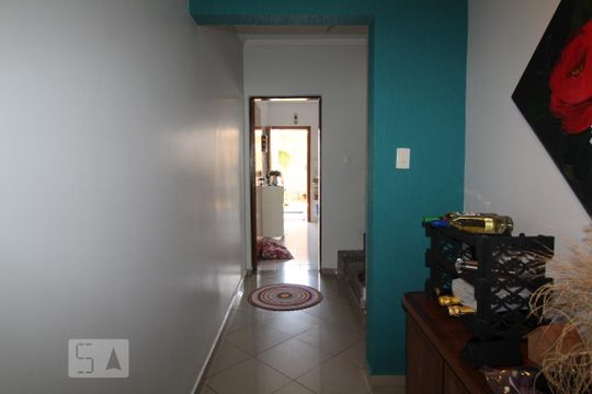 Corredor de casa à venda com 3 quartos, 200m² em Cerâmica, São Caetano do Sul