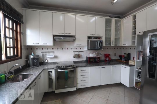 Cozinha de casa à venda com 3 quartos, 233m² em Vila Floresta, Santo André