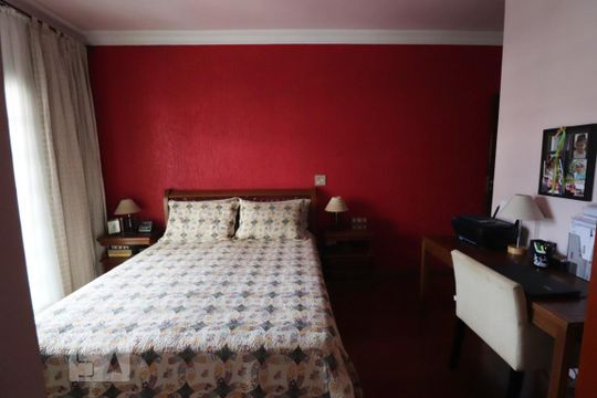 Suíte 2 de casa à venda com 3 quartos, 233m² em Vila Floresta, Santo André