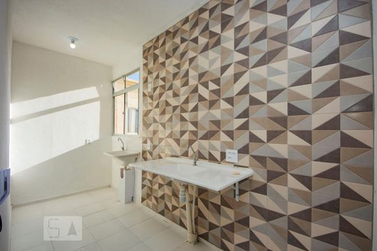 Cozinha de apartamento à venda com 2 quartos, 50m² em Sarandi, Porto Alegre