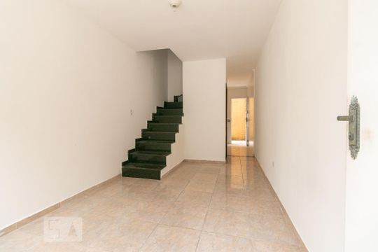 Casa de Condomínio para alugar com 2 quartos, 60m² em Vila Granada, São Paulo