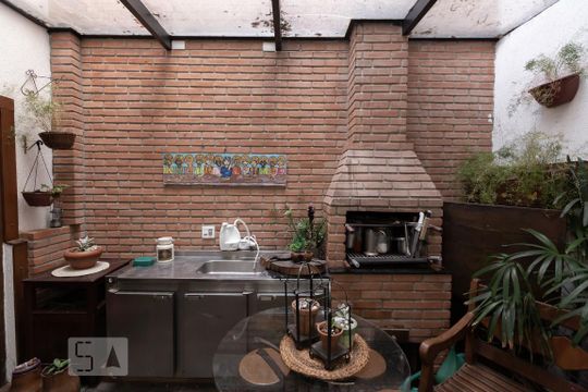 Externo Churrasqueira de casa para alugar com 4 quartos, 260m² em Liberdade, São Paulo