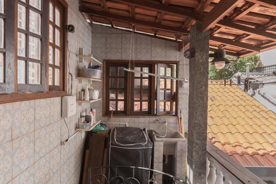Área de Serviço de casa para alugar com 4 quartos, 260m² em Liberdade, São Paulo