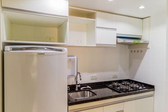 Cozinha de kitnet/studio para alugar com 1 quarto, 34m² em Consolação, São Paulo