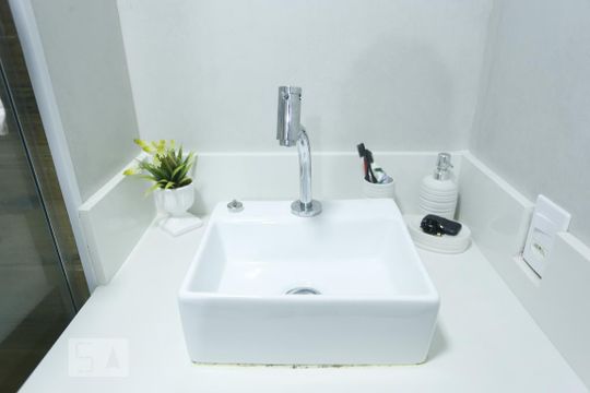 Banheiro de apartamento à venda com 1 quarto, 25m² em Vila Buarque, São Paulo