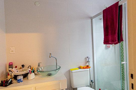Banheiro Social - Terreo de casa à venda com 4 quartos, 100m² em Neves, Rio de Janeiro