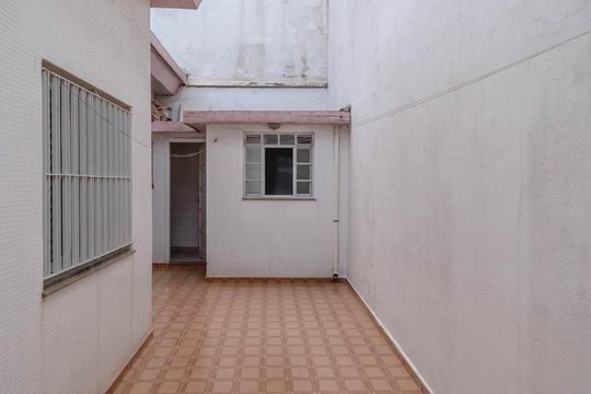 Quintal de casa à venda com 2 quartos, 171m² em Vila Moreira, São Paulo
