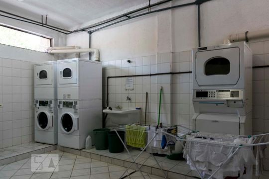 Área comum - Lavanderia de apartamento para alugar com 1 quarto, 47m² em Aclimação, São Paulo