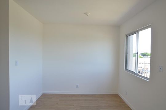 Sala de kitnet/studio para alugar com 1 quarto, 33m² em Ceilândia Norte (ceilândia), Brasília