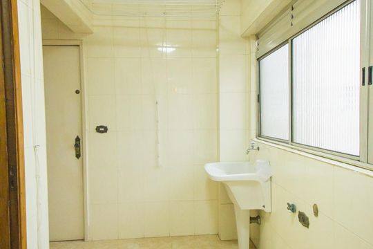 Lavanderia de apartamento à venda com 3 quartos, 118m² em Aclimação, São Paulo