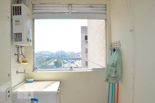 Área comum de serviço de apartamento para alugar com 3 quartos, 67m² em Engenho de Dentro, Rio de Janeiro