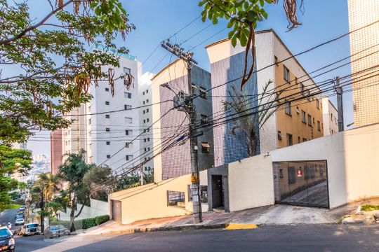 Fachada de apartamento para alugar com 3 quartos, 67m² em Buritis, Belo Horizonte