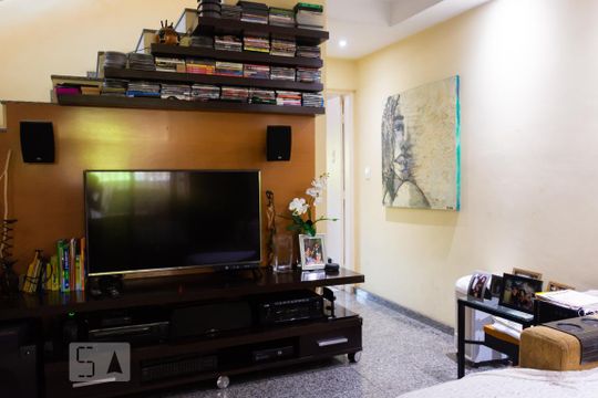 Sala de casa à venda com 3 quartos, 310m² em Vila Universitaria, São Paulo