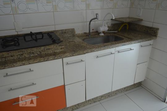 Cozinha de apartamento à venda com 2 quartos, 56m² em Vila Gustavo, São Paulo