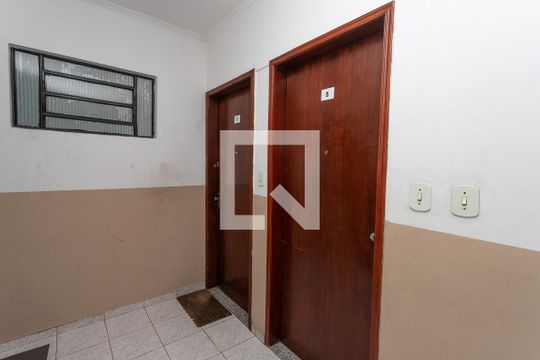 Entrada de apartamento para alugar com 2 quartos, 65m² em Piraporinha, Diadema