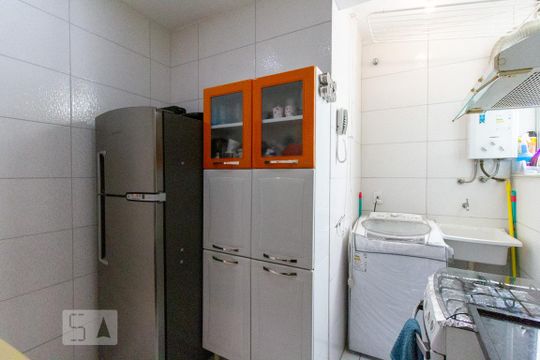 Cozinha de apartamento para alugar com 2 quartos, 50m² em Botafogo, Rio de Janeiro