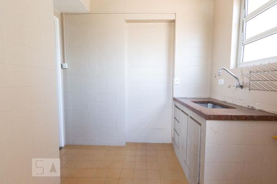 Cozinha de apartamento à venda com 1 quarto, 44m² em Vila Guarani (z Sul), São Paulo