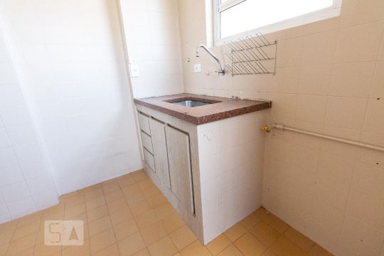 Cozinha de apartamento à venda com 1 quarto, 44m² em Vila Guarani (z Sul), São Paulo
