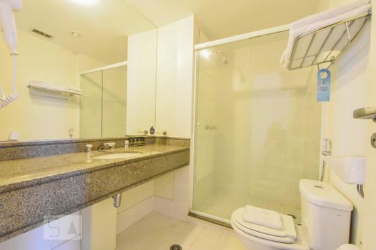 Banheiro de kitnet/studio à venda com 1 quarto, 65m² em Nova Piraju, São Paulo