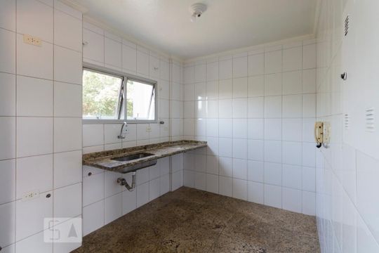 Cozinha de apartamento à venda com 3 quartos, 110m² em Vila Paulista, São Paulo