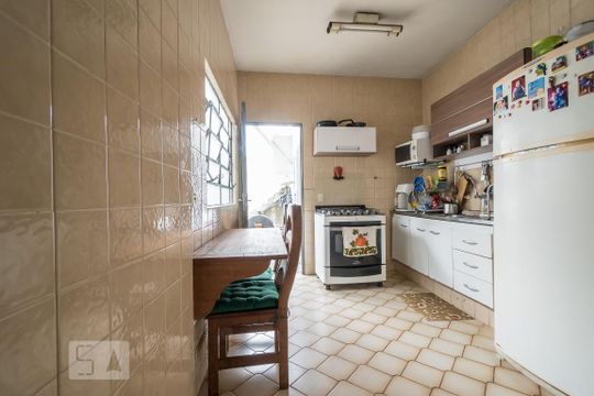 Cozinha de casa à venda com 2 quartos, 133m² em Vila Congonhas, São Paulo