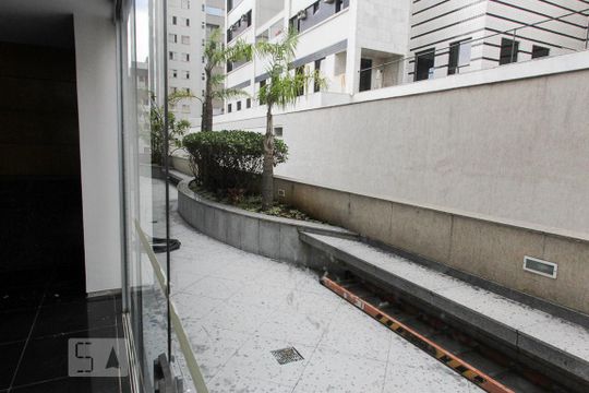 Área comum de apartamento para alugar com 3 quartos, 75m² em Belvedere, Belo Horizonte