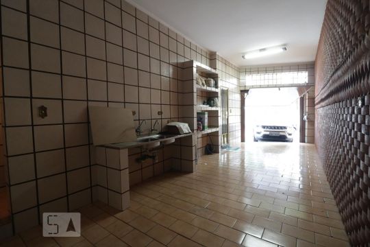 Garagem de casa à venda com 2 quartos, 180m² em Cidade Mãe do Céu, São Paulo